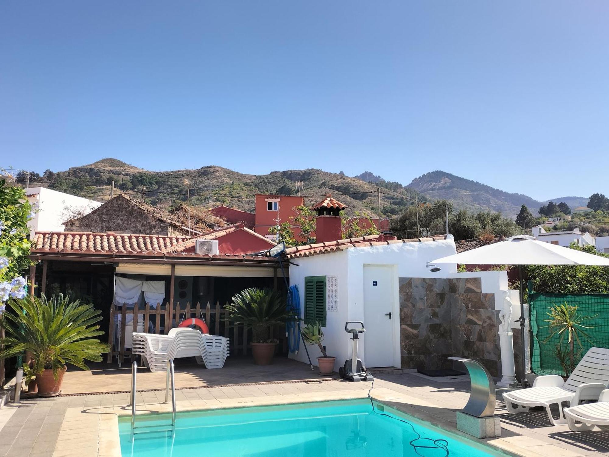 El Llanete Villa Vega de San Mateo Bagian luar foto